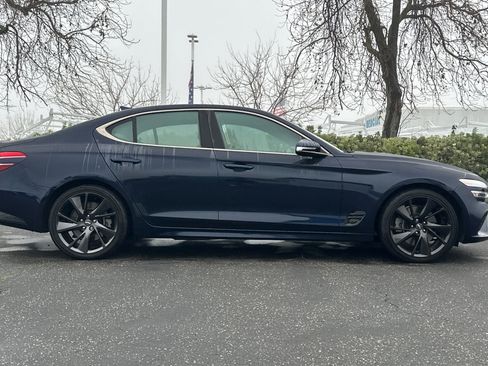 Used 2022 Genesis G70 3.3T w/ Sport Advanced Package image 3