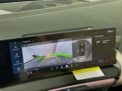 Used 2025 BMW X3 xDrive30i w/ Premium Package image 13