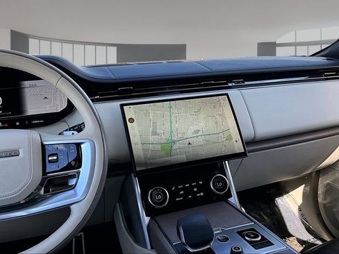 Certified 2023 Land Rover Range Rover SE AWD/4WD image 9