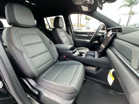 New 2026 GMC Terrain AT4 AWD/4WD image 29