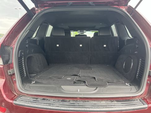 Used 2021 Jeep Grand Cherokee Laredo X AWD/4WD image 7