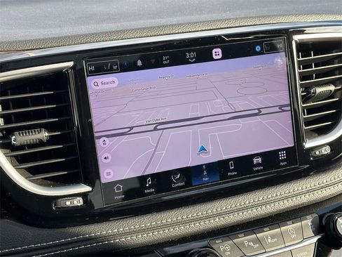 Used 2022 Chrysler Pacifica Limited image 26