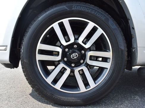 Used 2016 Toyota 4Runner Limited image 17