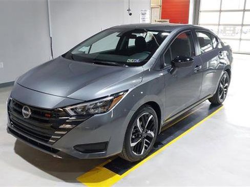 Used 2025 Nissan Versa SR w/ Trunk Package FWD image 18