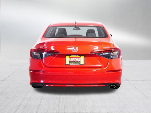 Used 2023 Honda Civic Sport image 6