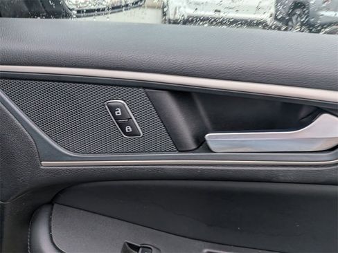 Used 2024 Ford Edge SEL image 28