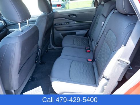 Used 2025 Nissan Pathfinder SV FWD image 30