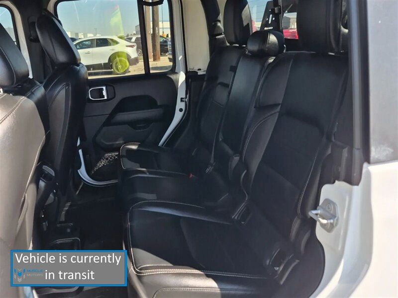 Used 2020 Jeep Gladiator Overland AWD/4WD image 12