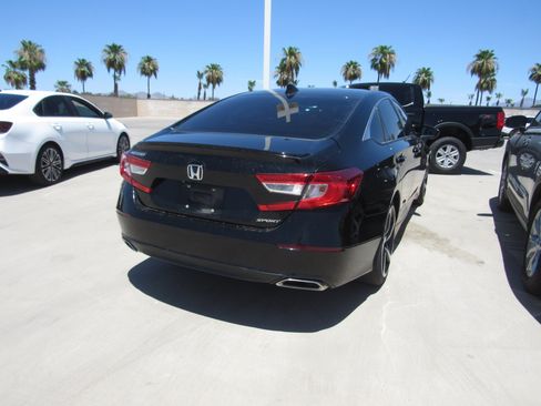 Used 2019 Honda Accord Sport image 3