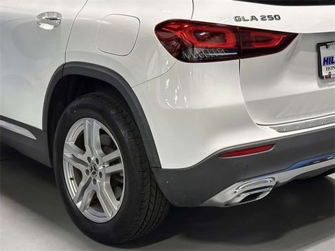 Used 2021 Mercedes-Benz GLA 250 4MATIC image 11