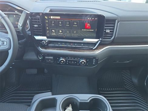 New 2026 GMC Sierra 1500 Elevation image 13