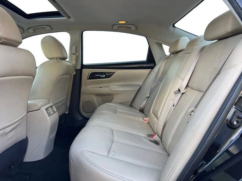 Used 2015 Nissan Altima 2.5 SL w/ Moonroof Package FWD image 16