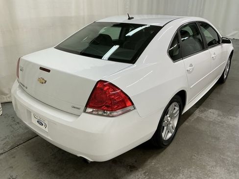 Used 2014 Chevrolet Impala LT w/ LT Sunroof Package image 3