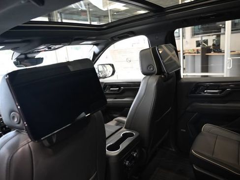 New 2026 GMC Yukon XL Elevation w/ Elevation Premium Package AWD/4WD image 20