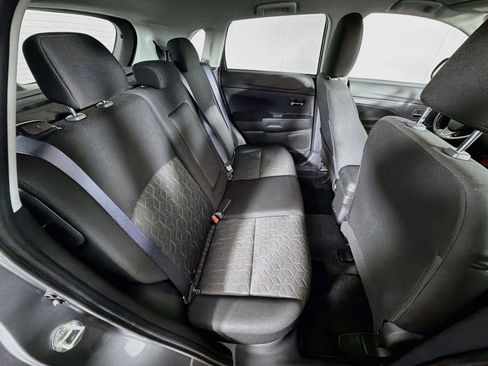 Used 2025 Mitsubishi Outlander Sport LE AWD/4WD image 29