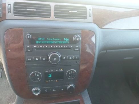 Used 2010 Chevrolet Tahoe LT AWD/4WD image 13