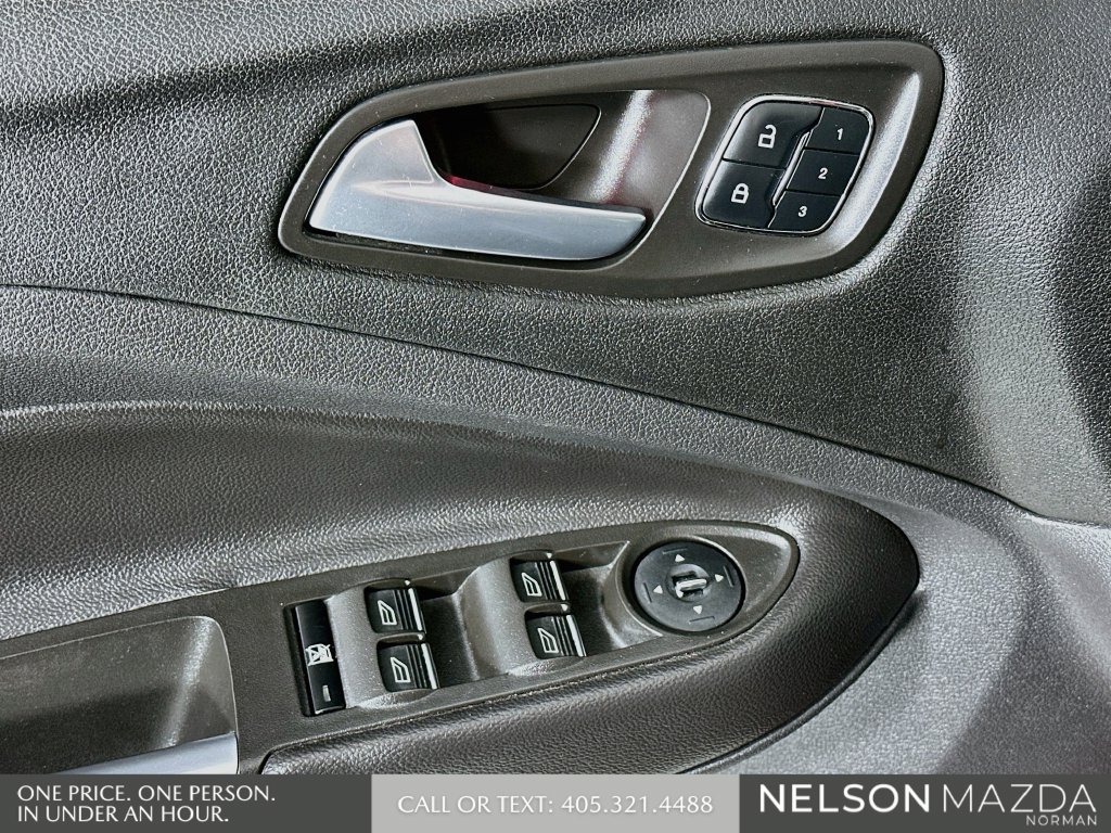 Used 2014 Ford Escape Titanium w/ Equipment Group 401A FWD image 21