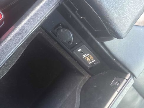 Used 2018 Lexus RX 450hL Premium image 23