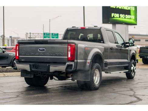 Used 2023 Ford F350 XLT w/ FX4 Off-Road Package image 4