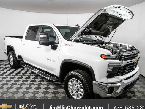 Certified 2024 Chevrolet Silverado 2500 LT AWD/4WD image 29
