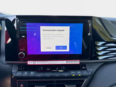 New 2026 Toyota Camry SE FWD image 19