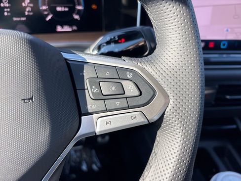 New 2026 Volkswagen Tiguan SEL R-Line image 16