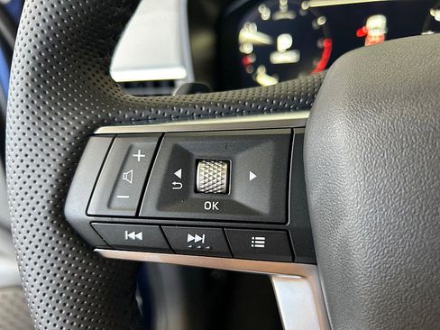 New 2025 Mitsubishi Outlander SE image 29