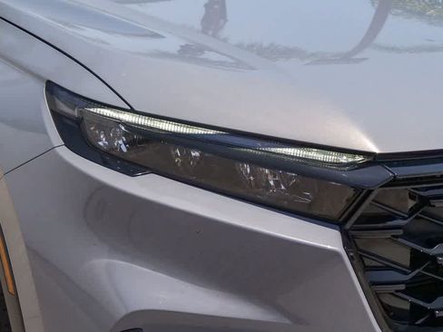 Used 2025 Honda CR-V Sport-L image 4