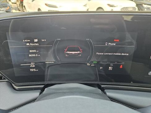 Used 2025 Audi A6 e-tron Premium Plus w/ Premium Plus RWD image 12