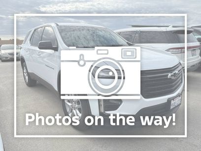 Used 2023 Chevrolet Traverse LS