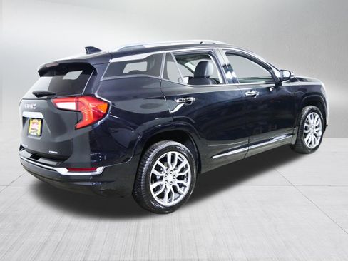 Used 2022 GMC Terrain Denali AWD/4WD image 7