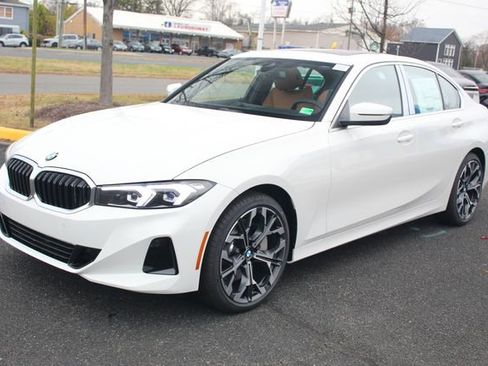 New 2026 BMW 330i xDrive Sedan w/ Premium Package image 4