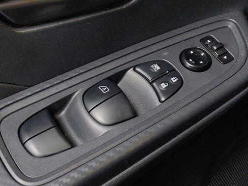 Used 2025 Nissan Versa S w/ S Plus Package image 27