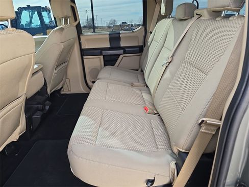 Used 2019 Ford F150 XLT w/ Trailer Tow Package image 14