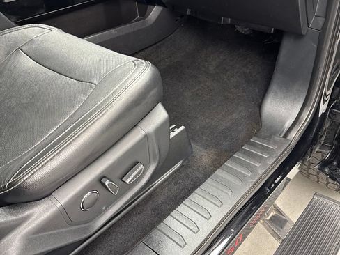 Used 2018 Ford F150 XLT w/ Equipment Group 302A Luxury AWD/4WD image 33