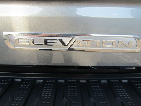 Used 2022 GMC Sierra 1500 Elevation AWD/4WD image 17