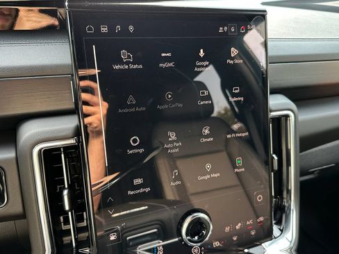 New 2026 GMC Yukon Denali AWD/4WD image 25