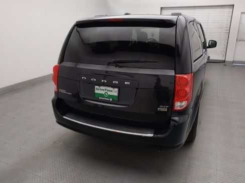Used 2019 Dodge Grand Caravan SXT FWD image 7