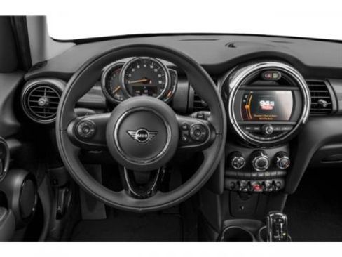 Used 2019 MINI Cooper 4-Door Hardtop image 7