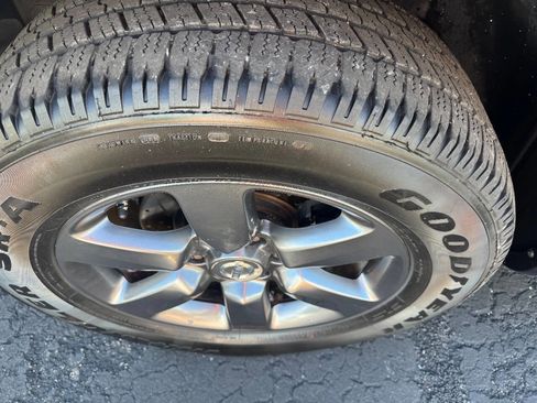 Used 2012 Nissan Titan SV w/ Sport Appearance Pkg image 16