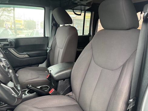 Used 2015 Jeep Wrangler Unlimited Sport w/ Quick Order Package 23S image 13