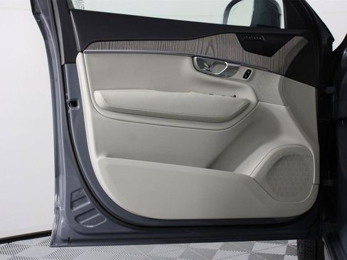 Certified 2023 Volvo XC90 B6 Ultimate image 17