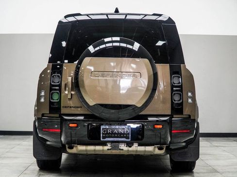 Used 2024 Land Rover Defender 130 X image 11