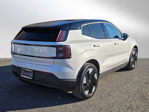 New 2026 Volvo EX30 Ultra image 3
