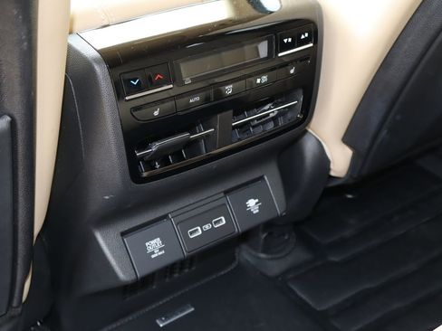 Used 2022 Acura MDX SH-AWD w/ Advance Package image 21