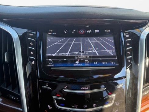 Used 2020 Cadillac Escalade Luxury w/ Escalade Sport Edition image 22