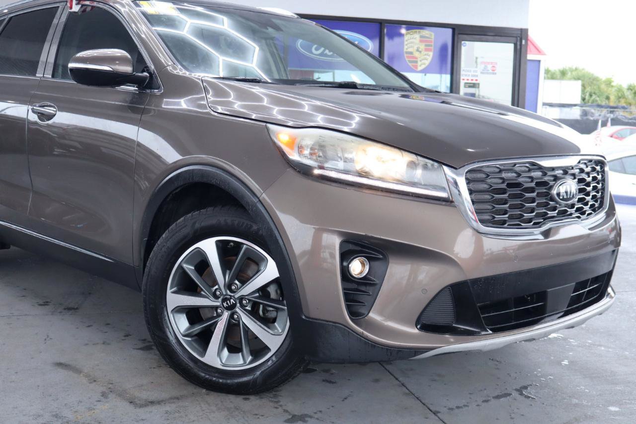 Used 2019 Kia Sorento EX w/ EX Touring Package FWD image 2