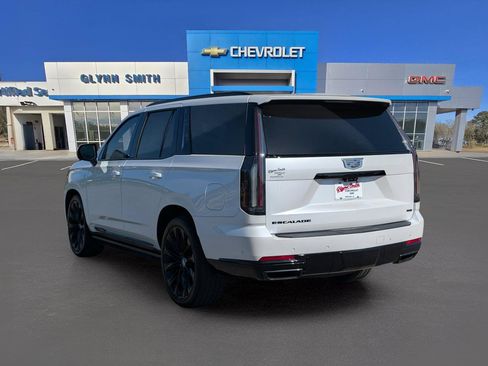 Used 2025 Cadillac Escalade Sport Platinum w/ LPO, ONYX Package AWD/4WD image 11