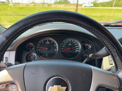 Used 2012 Chevrolet Silverado 2500 LTZ w/ LTZ Plus Package AWD/4WD image 9
