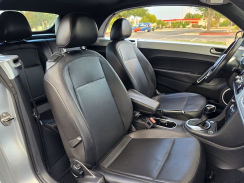 Used 2013 Volkswagen Beetle 2.5 FWD image 14